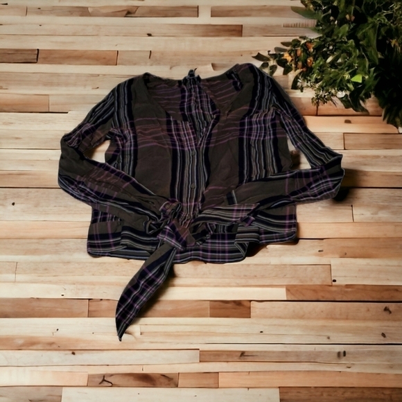 Express Green and Purple Plaid Long Sleeve… - Picture 3 of 6